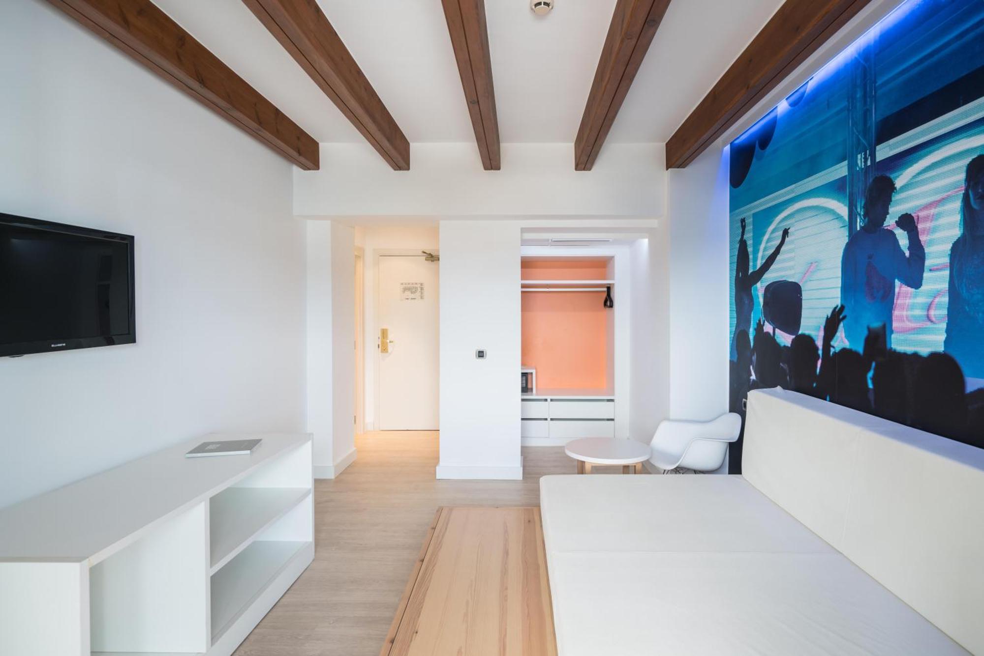 Thb Ocean Beach - Adults Only Sant Antoni de Portmany Екстериор снимка