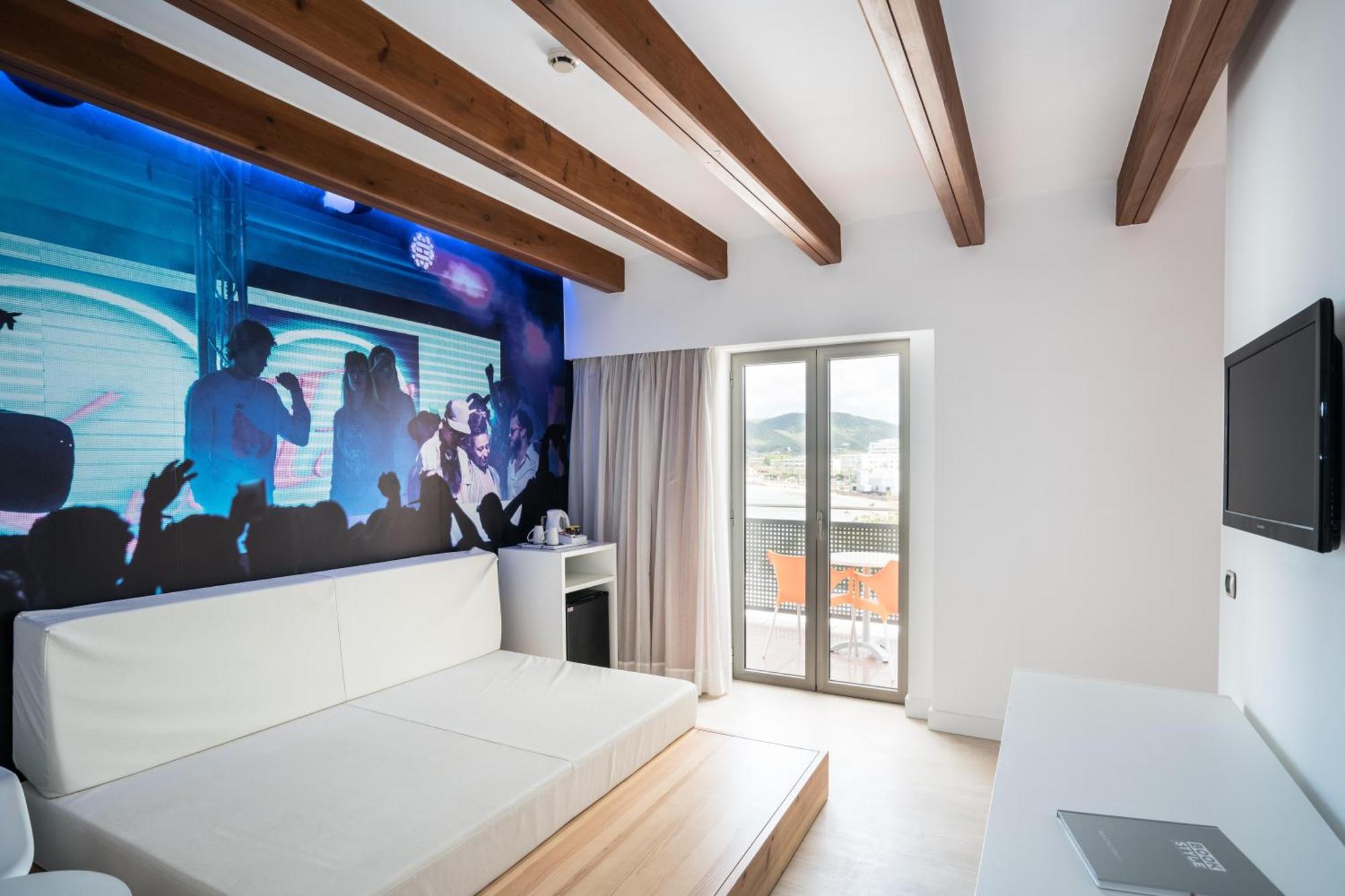 Thb Ocean Beach - Adults Only Sant Antoni de Portmany Екстериор снимка