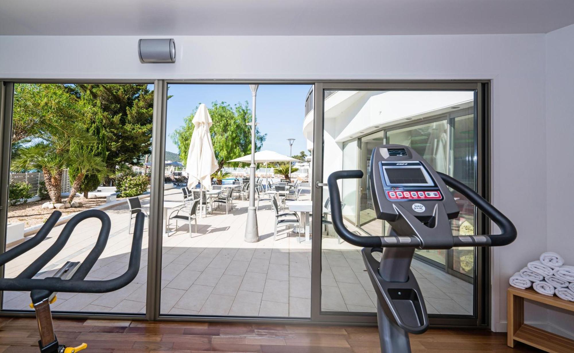 Thb Ocean Beach - Adults Only Sant Antoni de Portmany Екстериор снимка