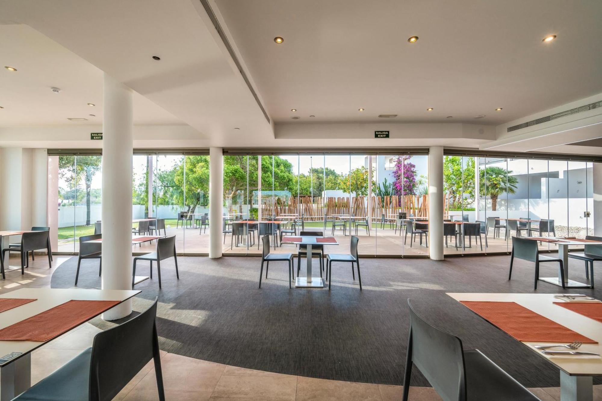 Thb Ocean Beach - Adults Only Sant Antoni de Portmany Екстериор снимка