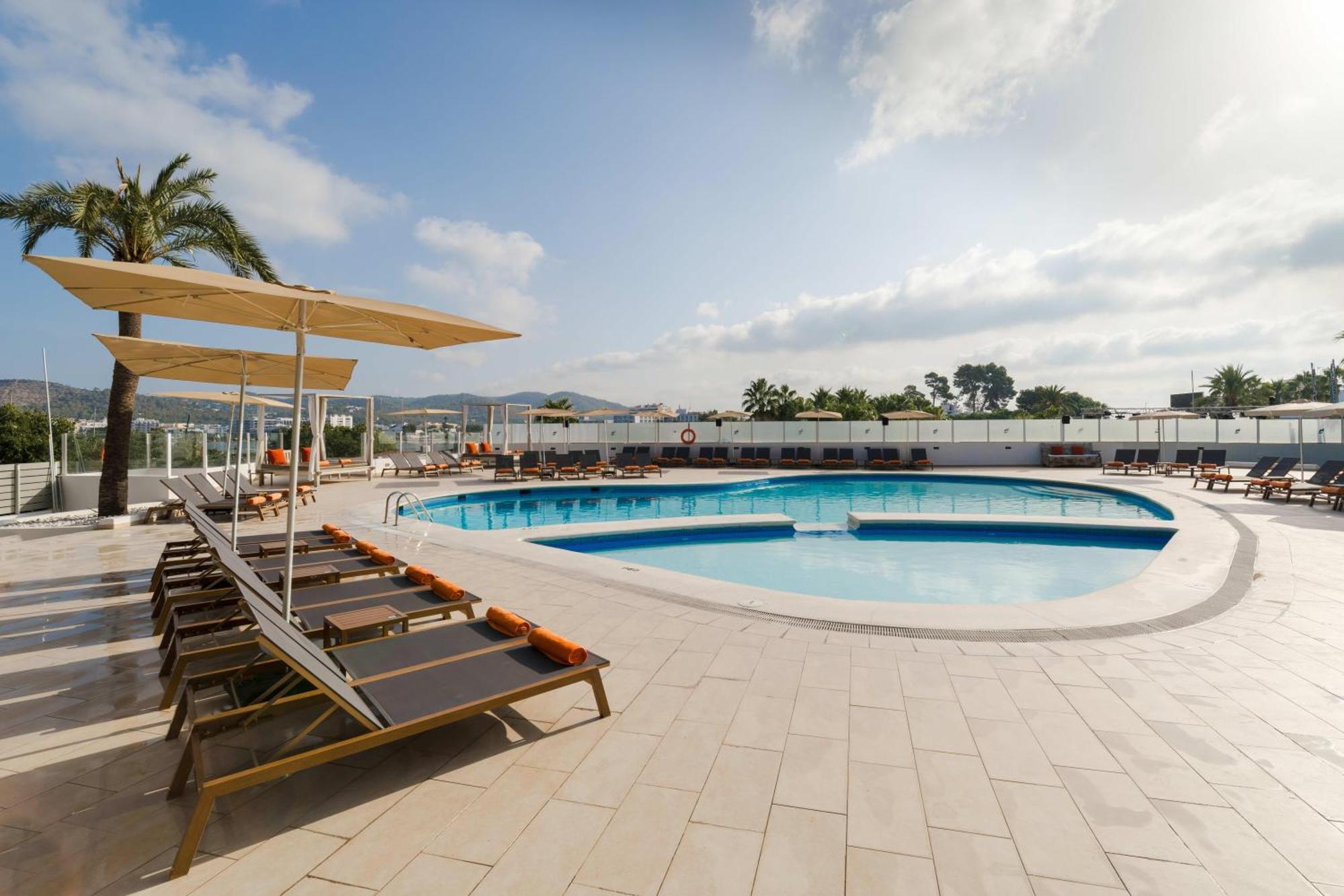 Thb Ocean Beach - Adults Only Sant Antoni de Portmany Екстериор снимка