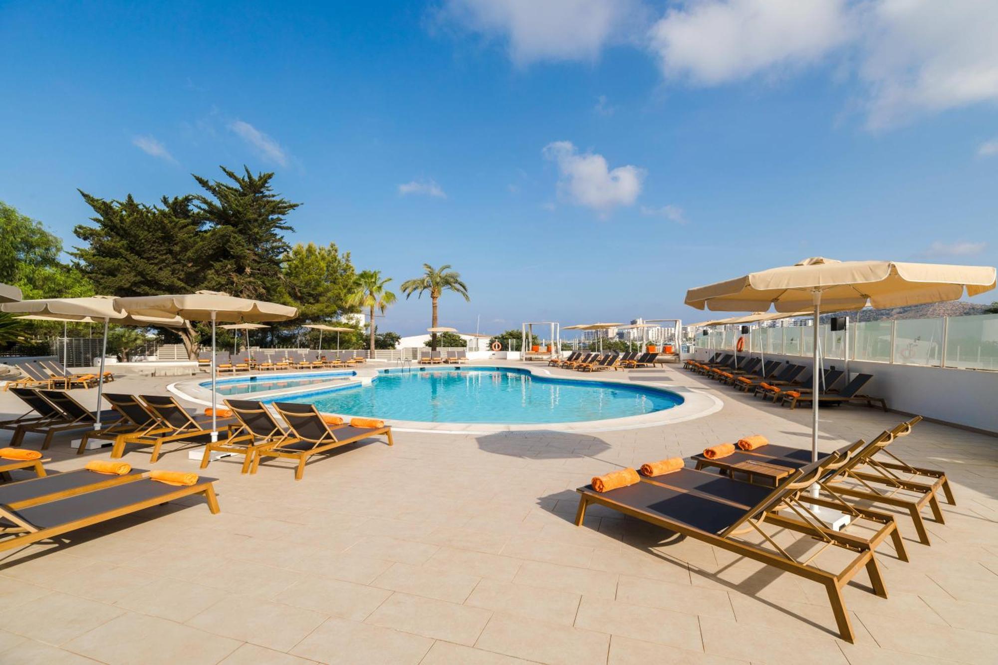 Thb Ocean Beach - Adults Only Sant Antoni de Portmany Екстериор снимка
